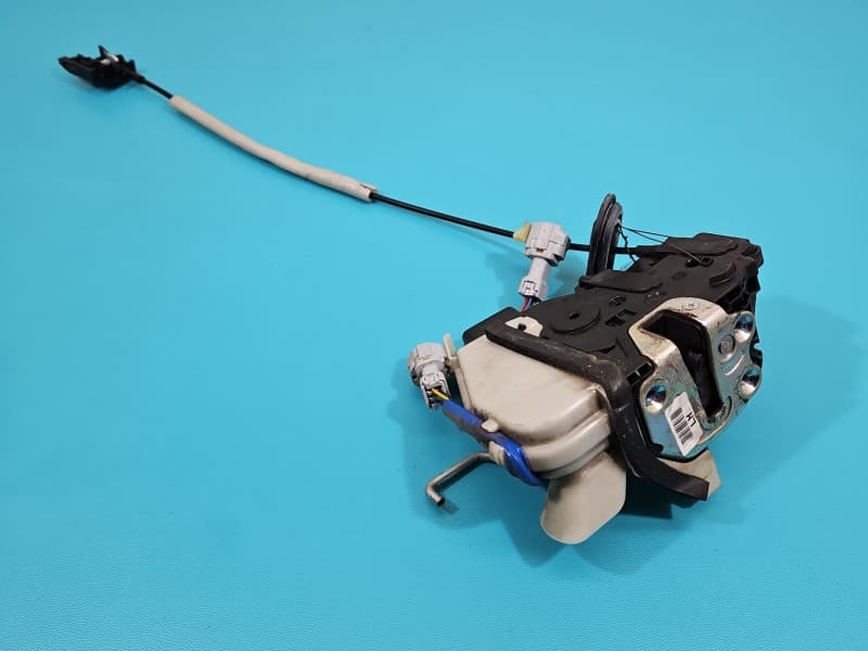 Zamek przód lewy Kia Optima IV 15-20 EUROPA 8pin 81310-D4060