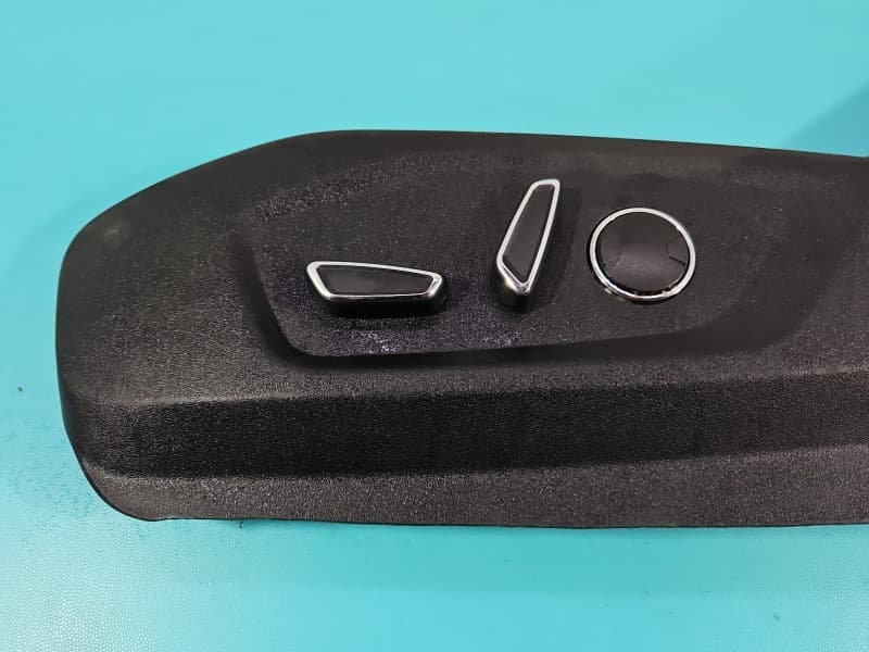 Przełącznik REGULACJA FOTELA fotela Ford Fusion USA 12-20 DG9T-14B709-AE3CN4 DS73-F621A59