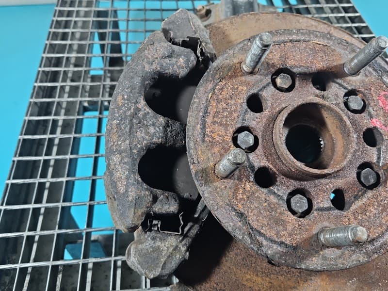 Zacisk przód lewy Ford Transit MK8 13-17 2,2 tdci
