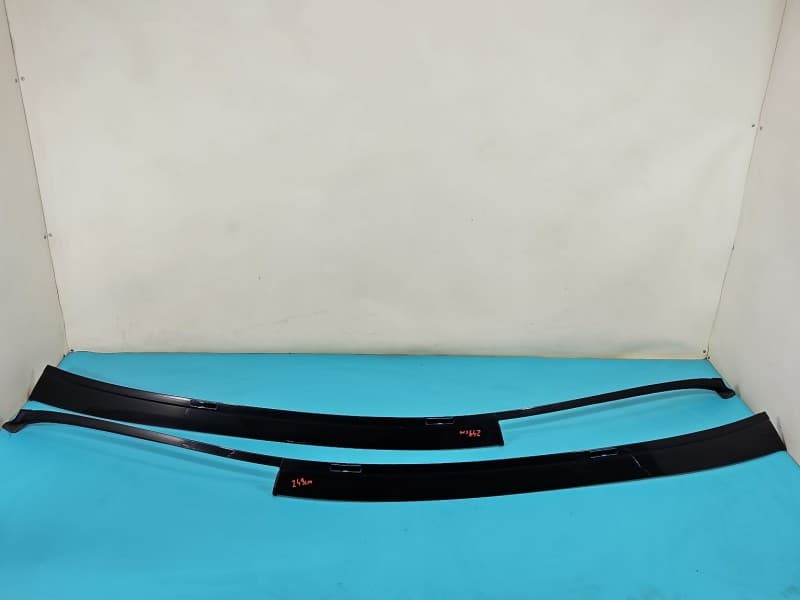 Listwa dachowa lewa dachu Mercedes W221 A2216900579