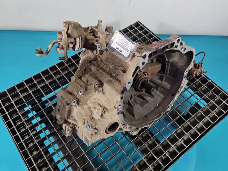 Skrzynia biegów C60 13 Toyota Corolla E12 1,4 vvti