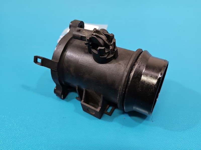 Przepływomierz Bmw f10 f11 2,0d 2 PIN 8519492 851949202 11884414