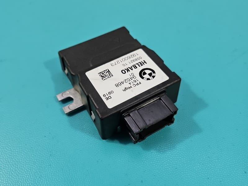 Sterownik moduł 9-PIN POMPY PALIWA BMW G30 55892110 1926001273