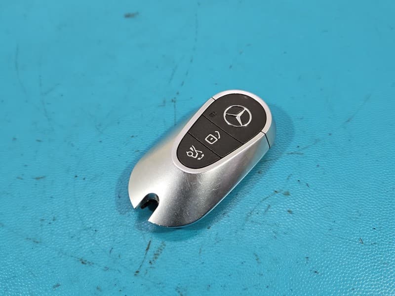 PILOT KLUCZYK KEYLESS Mercedes W206