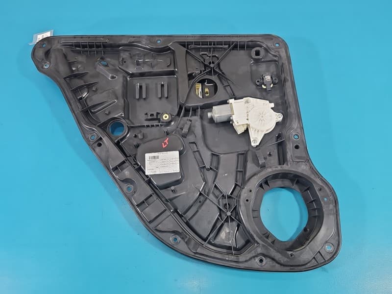 Podnośnik tył lewy SZYBY WINDA A1667300179 5pin Mercedes ML W166 HB