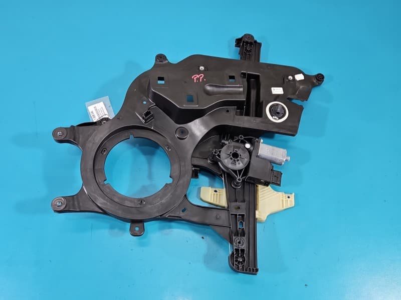 Podnośnik przód prawy SZYBY WINDA 9840175780 Toyota Proace City 6PIN 5d HB