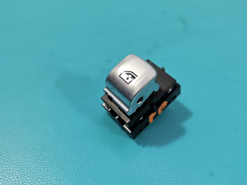 Przełącznik szyb BMW iX3 G08 tył, 3 pin EU 9299457-02