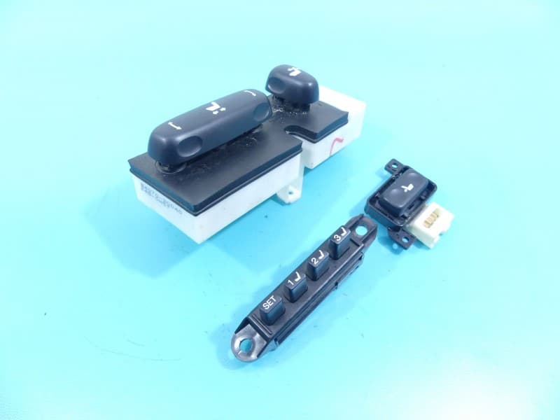 Przełącznik Fotela lewego 10+8 PIN LEXUS GS III 05-12 84070-30040