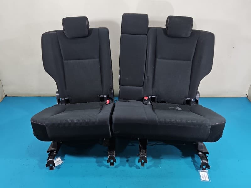 Kanapa tył fotel tylny Toyota Rav4 IV