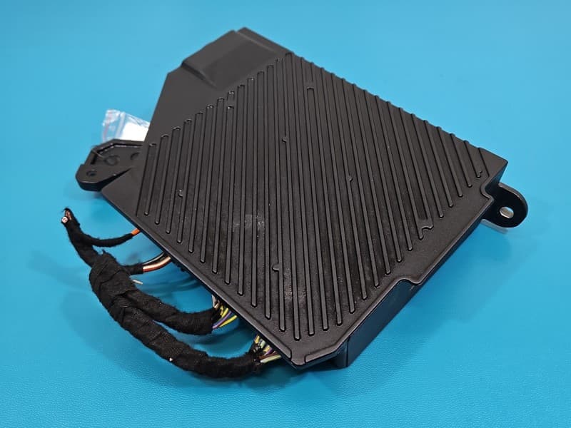 Wzmacniacz Volvo S90 II 16- 31456899AA 31456885AA S79EB