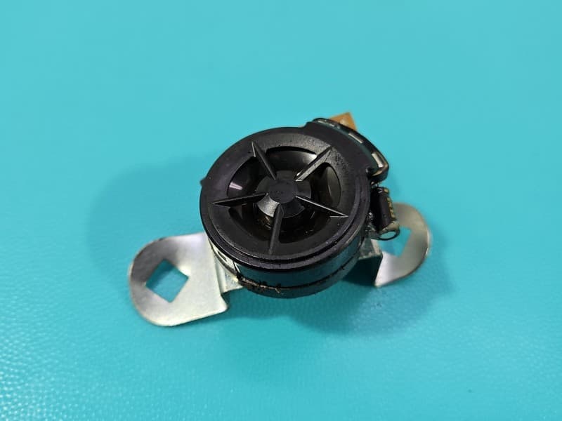 Głośnik Nissan Juke I F15 10-19 281E1 281E11KAOA G381605B