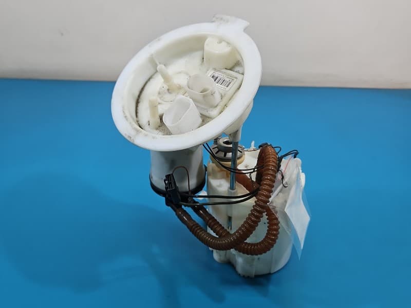pompka Pompa paliwa Bmw F32 F33 F36 2,0 T 7243975 5pin