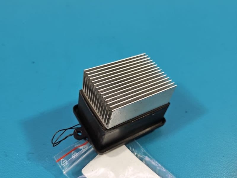 Opornik rezystor Citroen C4 Picasso II 13-19 A43002100