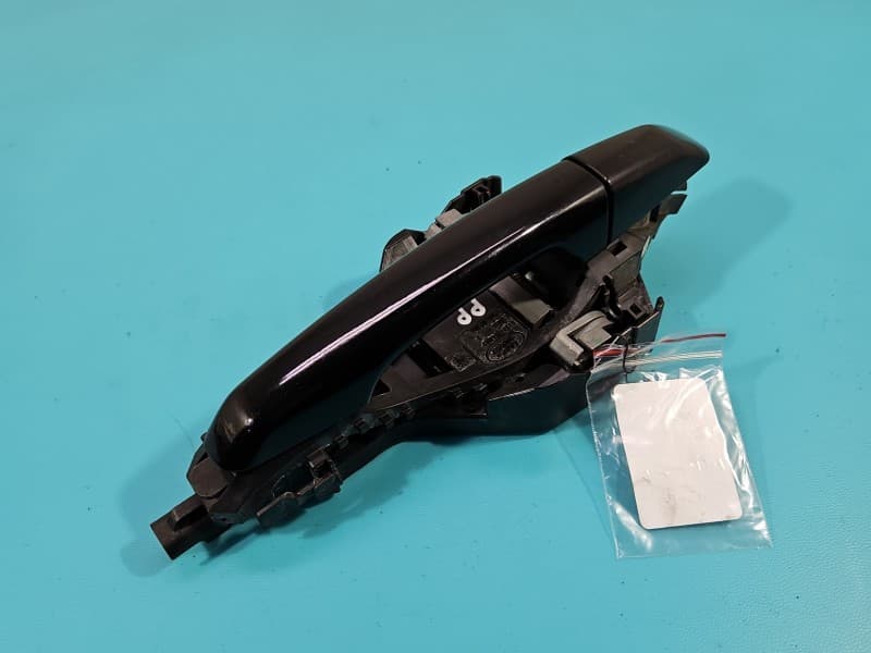 Klamka przód prawa zewnętrzna JAGUAR XF II X260 czarny PAB