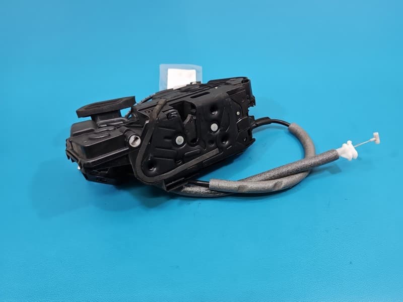 Zamek tył lewy Skoda Octavia IV 8pin 5TA839015N