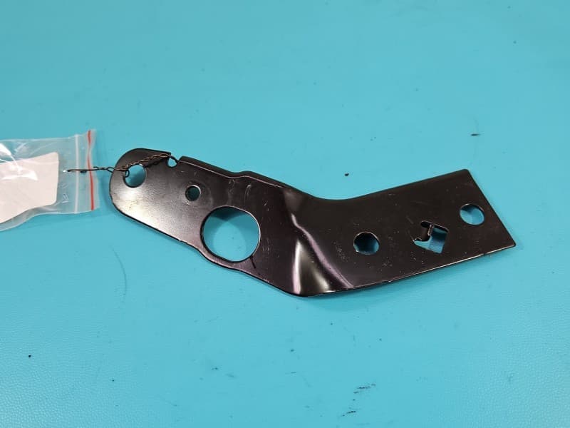 Mocowanie uchwyt JAGUAR XF II X260 GX73-17K484-AB