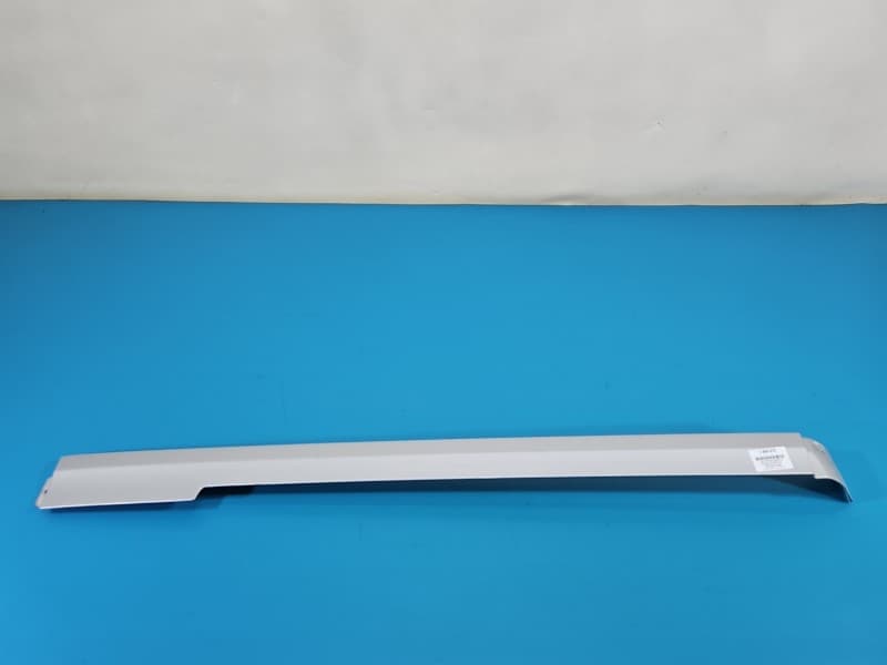 listwa nadwozia Mercedes Vito W447 14- A4476800370 osłona prowadnicy drzwi przesuwne RYSY