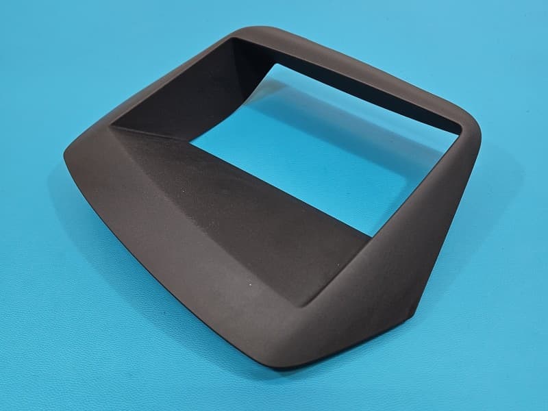 Osłona ZAŚLEPKA PLASTIK Ramka osłona wyświetlacza BMW X3 F25 105019518