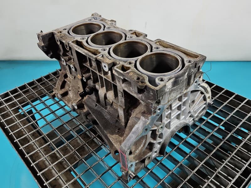 Blok silnika Hyundai Santa Fe III 12–18 2,4 GDI G4KJ