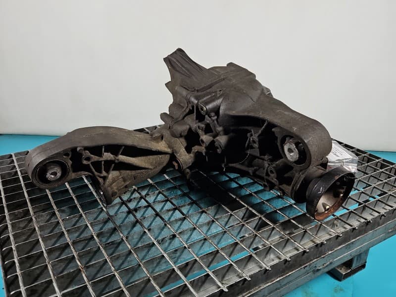 Most przedni przód Mercedes W251 5,0 V8 4460-310-031