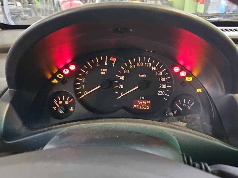 Komputer Sterownik silnika Opel Corsa C 1,0 12V 0261208393 55354327