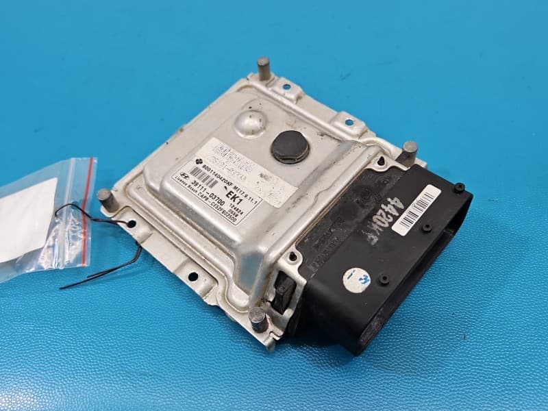 Komputer Sterownik silnika Hyundai I20 I 08-14 1,2 16V 39111-03700