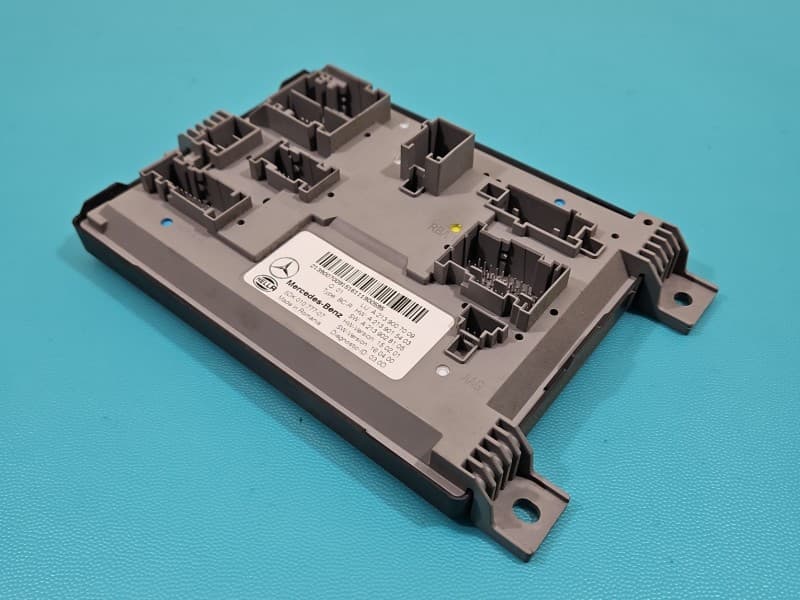 Sterownik moduł Mercedes W213 A2139007009 5DK010777-07