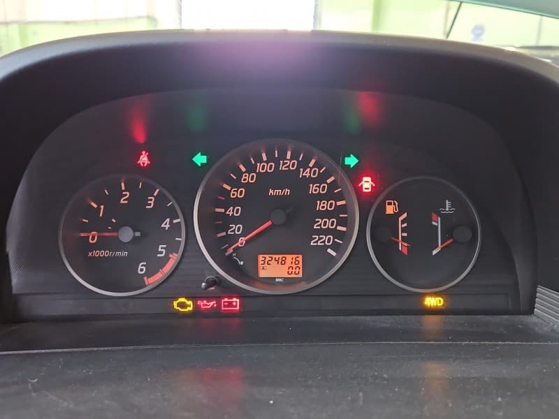 Licznik Nissan X-trail I T30 2,2 dci 9H00595 EUROPA