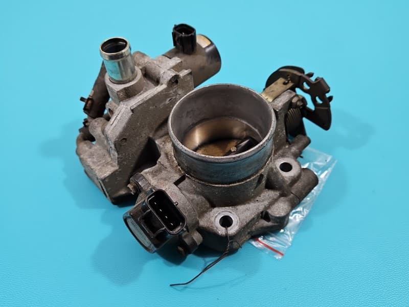 Przepustnica Mazda Xedos 6 1,6 16V B6HF18911 198500-3200