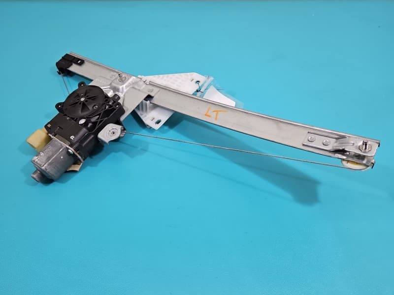 Podnośnik tył lewy SZYBY WINDA 0130822734 6 PIN Ford Kuga Mk2 II 13-19 HB