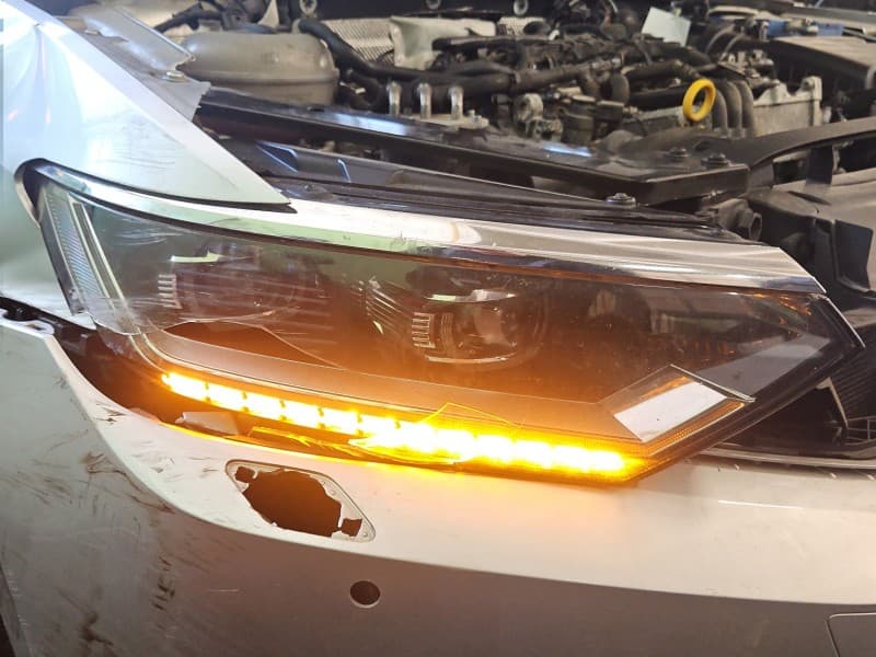 Reflektor prawy lampa przód Vw Passat B8 EUROPA 3G1941082C 90052256