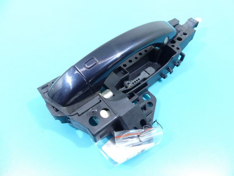 Klamka przód prawa zewnętrzna AUDI A6 C7 4H0837886 czarny LX5R