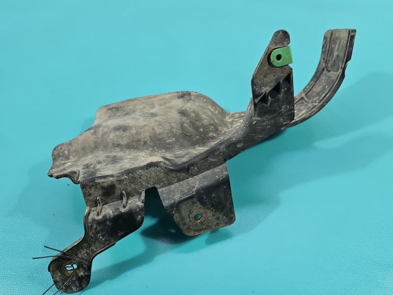 Osłona ZAŚLEPKA PLASTIK OSŁONA PÓŁOSI Volvo V90 31469703
