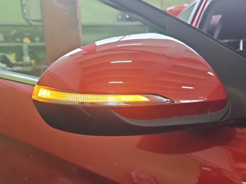 Lusterko prawe Hyundai Elantra VI 15-20 6pin. 6 przewodów / LAVA ORANGE YR2 europa