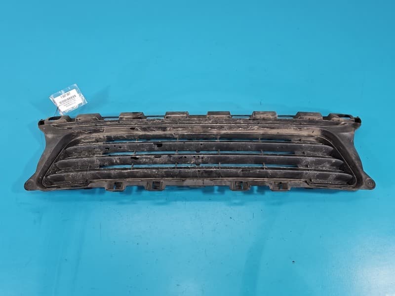 Zaślepka kratka zderzaka środkowa atrapa Peugeot 308 II T9 99894474