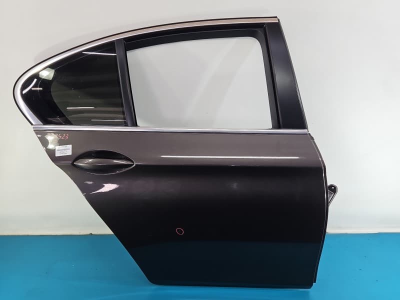 Drzwi tył prawe Bmw f10 f11 sedan 4d A17