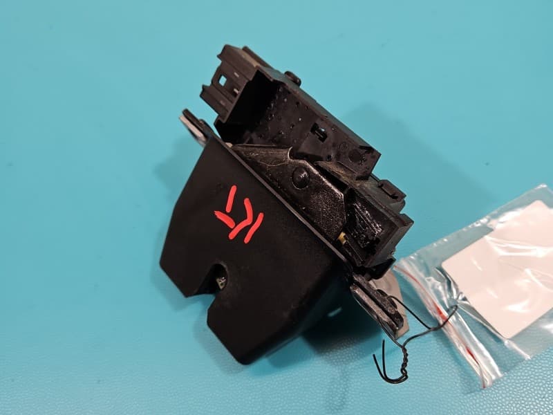 Zamek klapy tył Ford Fiesta Mk8 HB 5pin H1BA-N442A66-AA