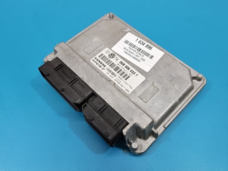Komputer Sterownik silnika Skoda Superb I 2,0 8V 06B906033T