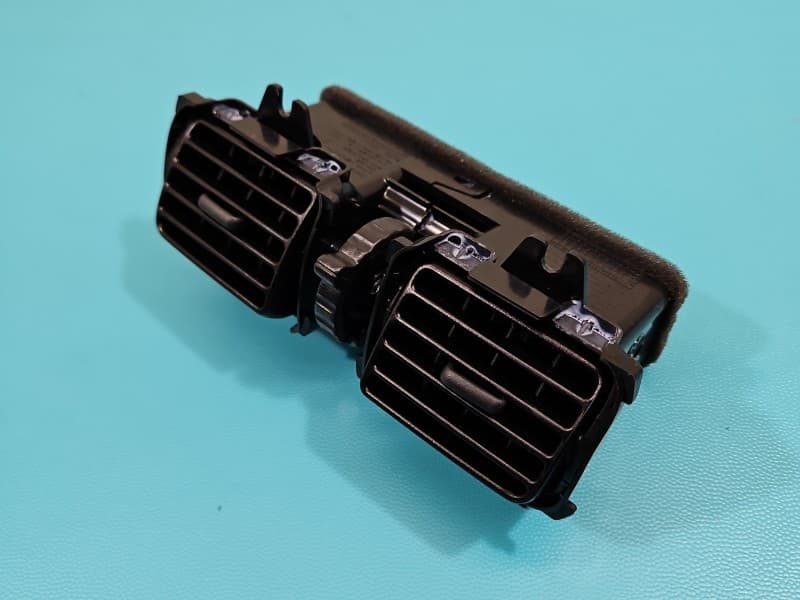 Kratka nawiewu INFINITI QX60 12- 68794-3JA0A 68794-3JA0B EUROPA