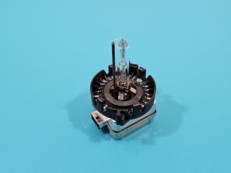 ŻARNIK STARTER ZAPŁONNIK CEWKA XENON Mercedes W212 66140XNL