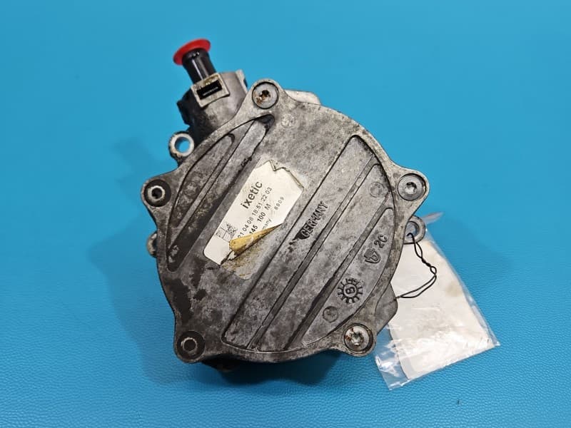 Pompa vacum AUDI A4 B8 3,2 V6 FSI 06E145100M