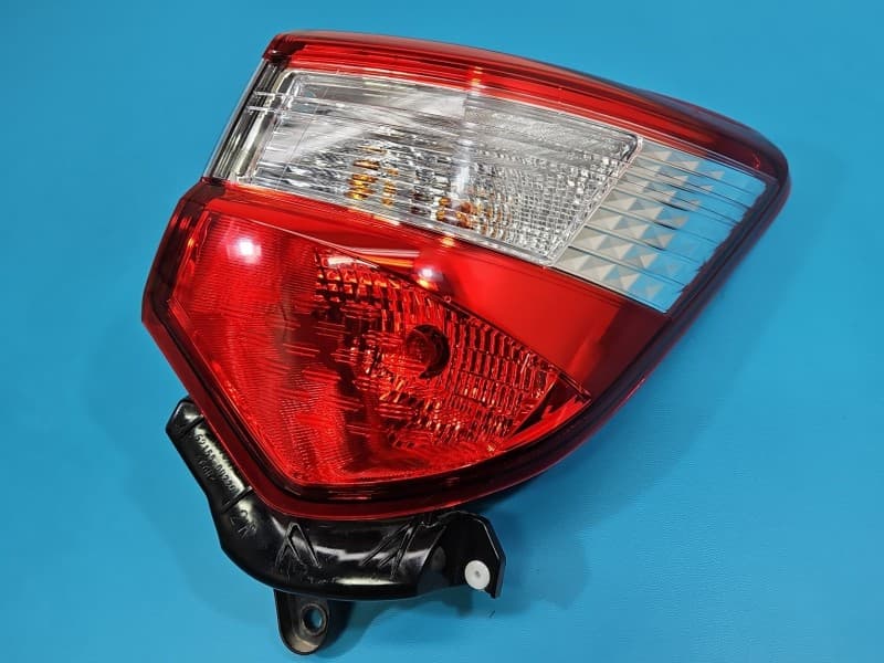 Lampa tył prawa błotnika Toyota Yaris III HB EUROPA 52155-0D220