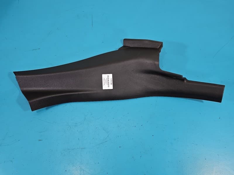 Osłona ZAŚLEPKA PLASTIK OSŁONA SŁUPKA PROGU PRAWY TYŁ BMW iX1 U11 9462356