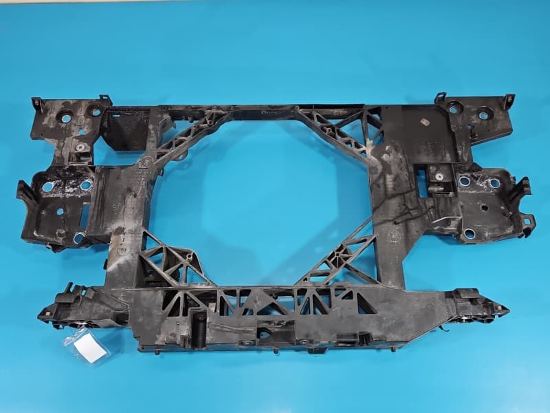 WZMOCNIENIE CZOŁOWE Pas przedni Renault Scenic III 752100007R