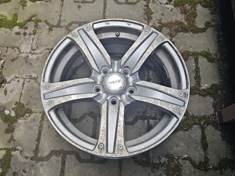 Felga aluminiowa 16" Hyundai Ix35 alufelga