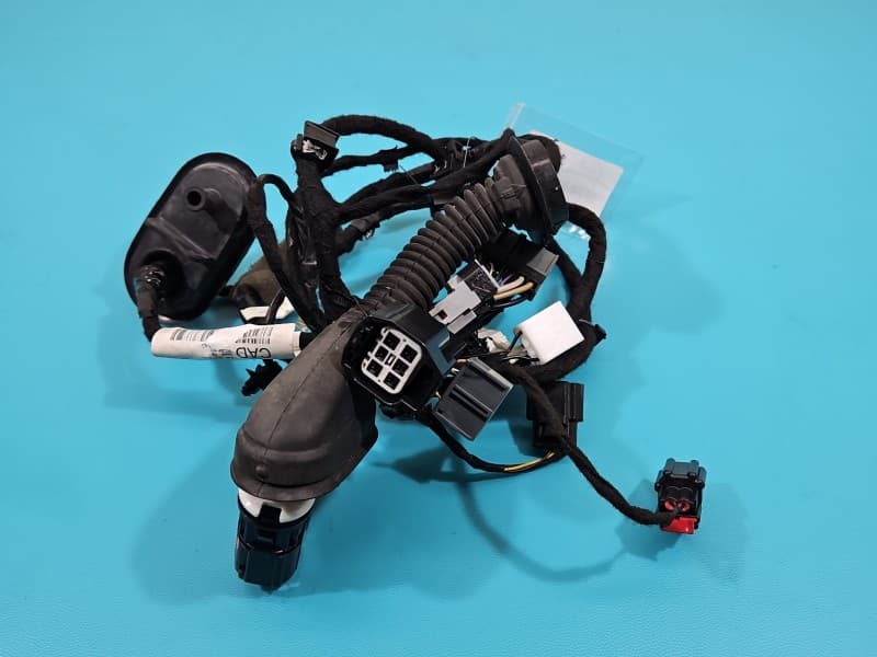 Instalacja Wiązka drzwi przód prawych Ford Fiesta Mk8 H1BT-14630-CAD