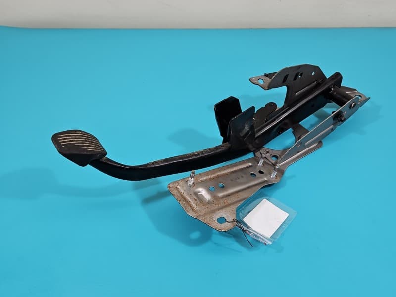 Pedał pedały Ford Kuga Mk1 I 08-13 hamulca sprzęgła