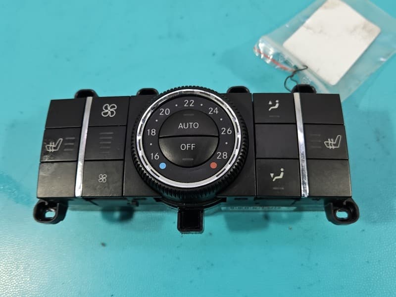 Konsola panel nawiewu Mercedes ML W164 A1648700289