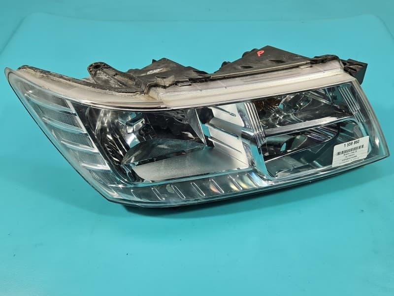 Reflektor prawy lampa przód Fiat Freemont EUROPA LHD10008
