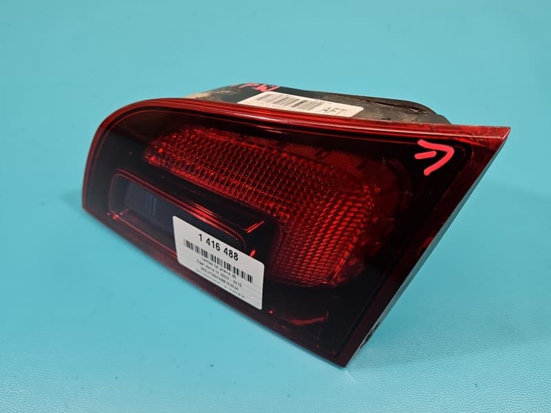 Lampa tył prawa klapy Opel Astra IV J kombi EUROPA 13314053